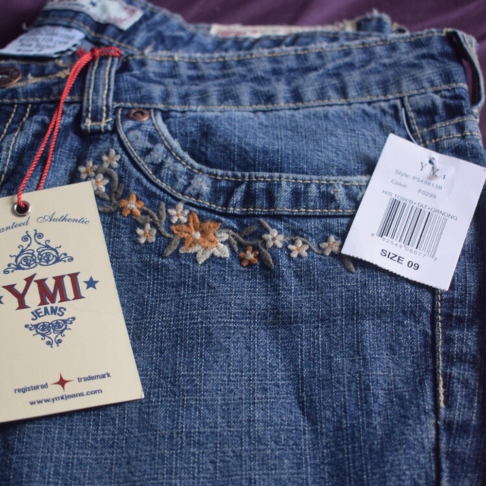 YMI FLORAL JEANS